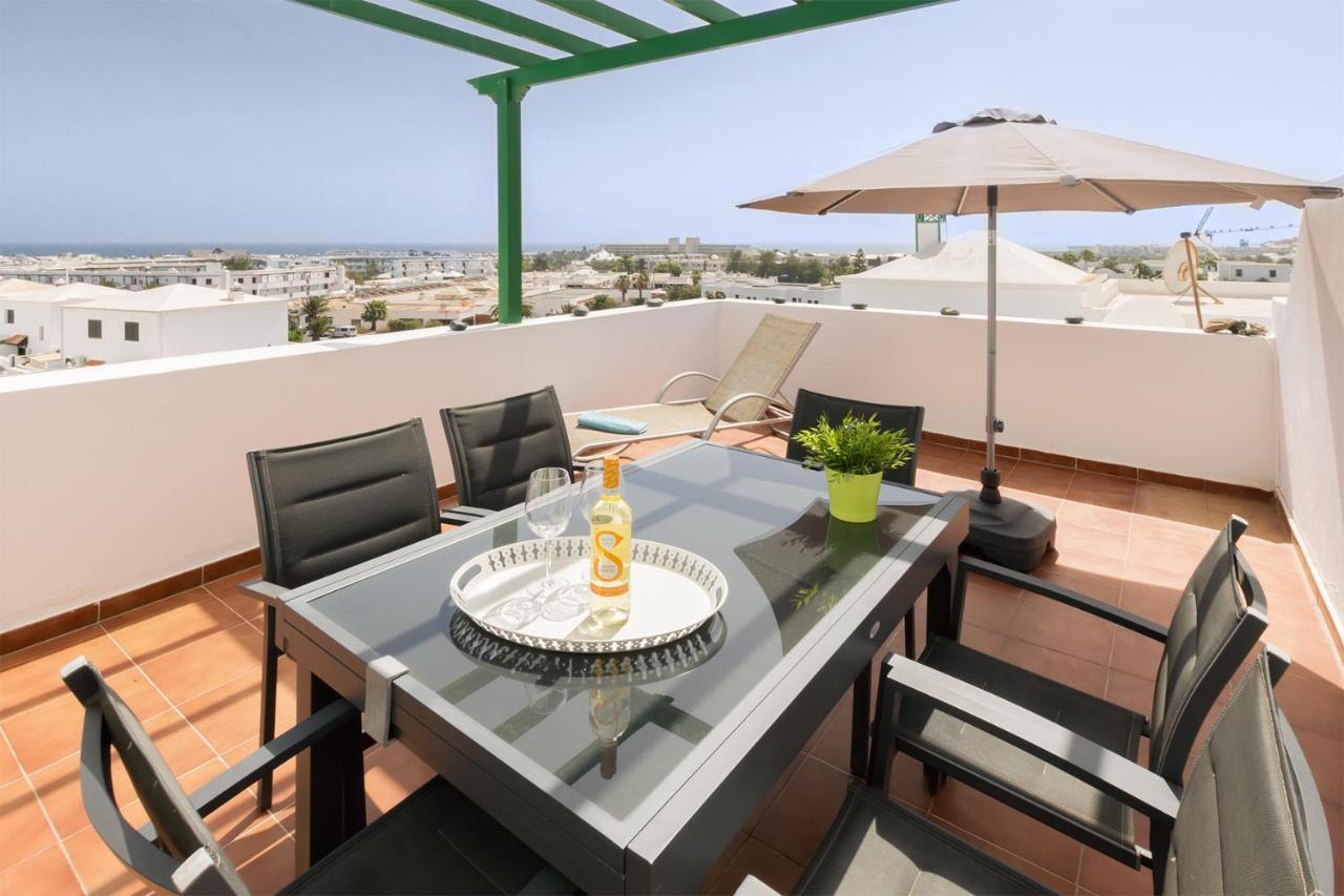 Apartamento OM con piscina y vistas al mar Apartamento Costa Teguise Exterior foto